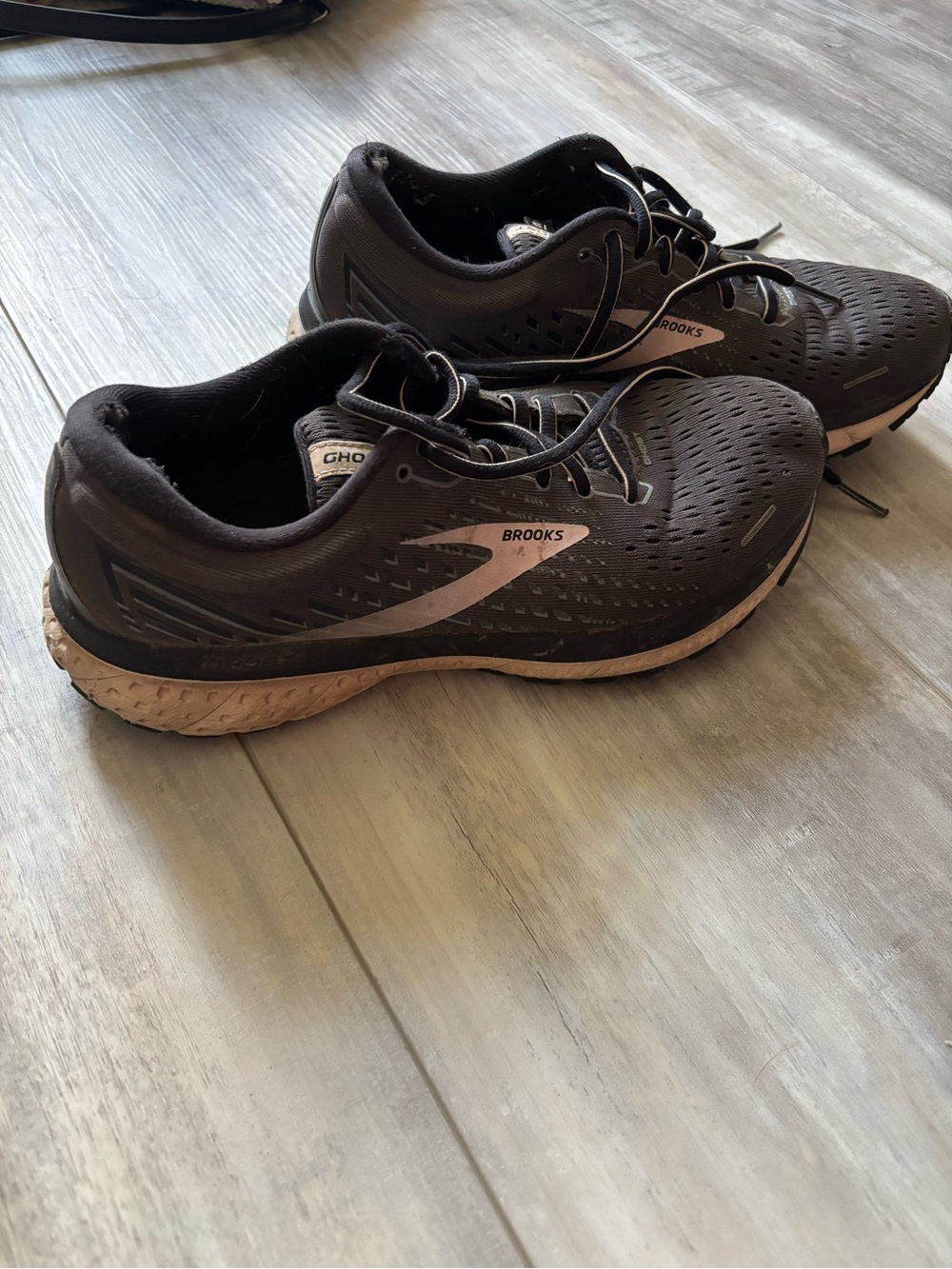 Brooks Women’s Black Running Shoes with Pink Midsole Accent - Picture 2 of 5